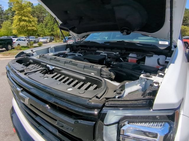 2026 Chevrolet Silverado 2500 HD LTZ - Photo 44