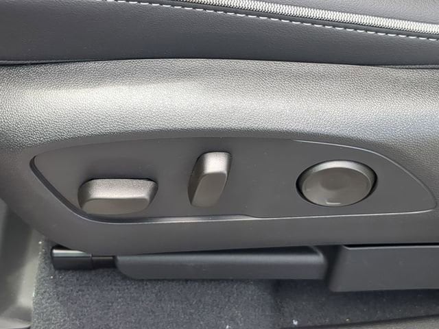 2025 Chevrolet Silverado EV LT - Photo 26