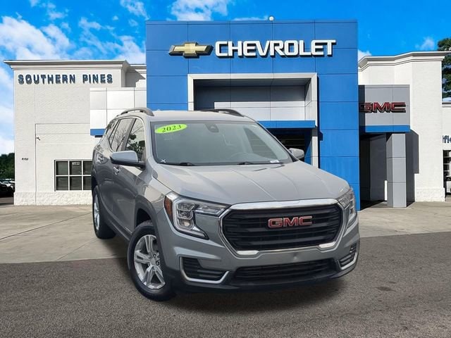2023 GMC Terrain SLE's photo