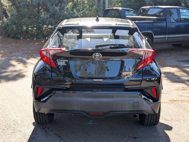 2019 Toyota C-HR XLE photo 3