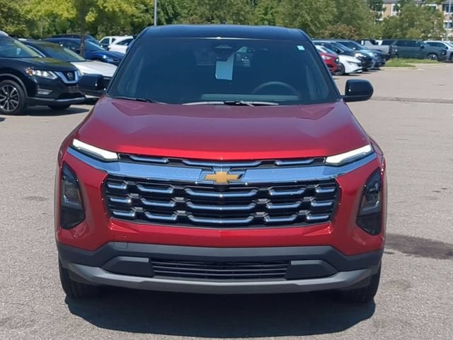 2027 Chevrolet Equinox LT - Photo 10