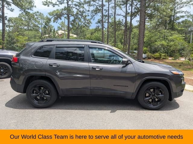 Used 2018 Jeep Cherokee Latitude with VIN 1C4PJMCX8JD527435 for sale in Southern Pines, NC