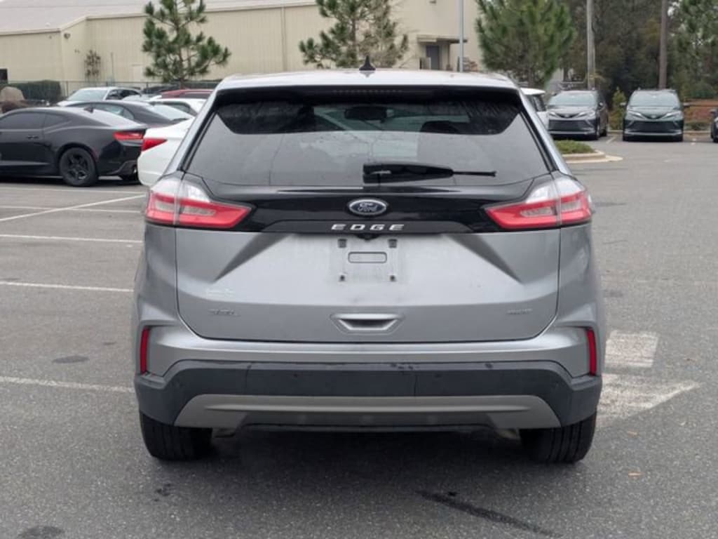 Used 2022 Ford Edge SEL