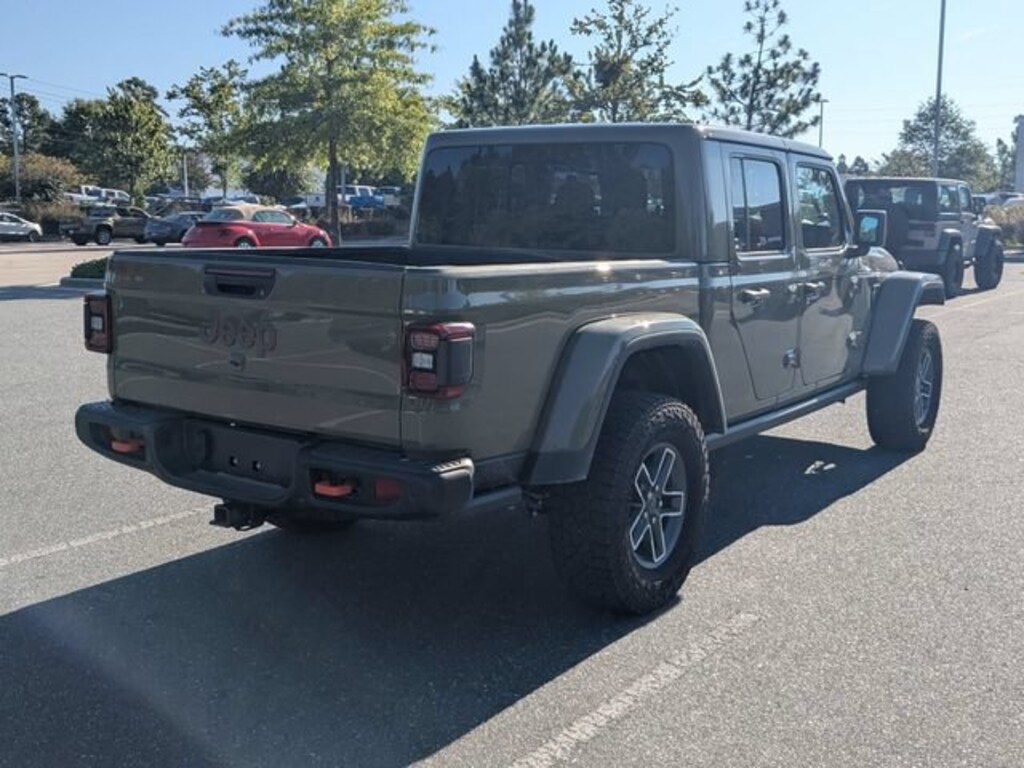 Used 2025 Jeep Gladiator Mojave X Truck Crew Cab