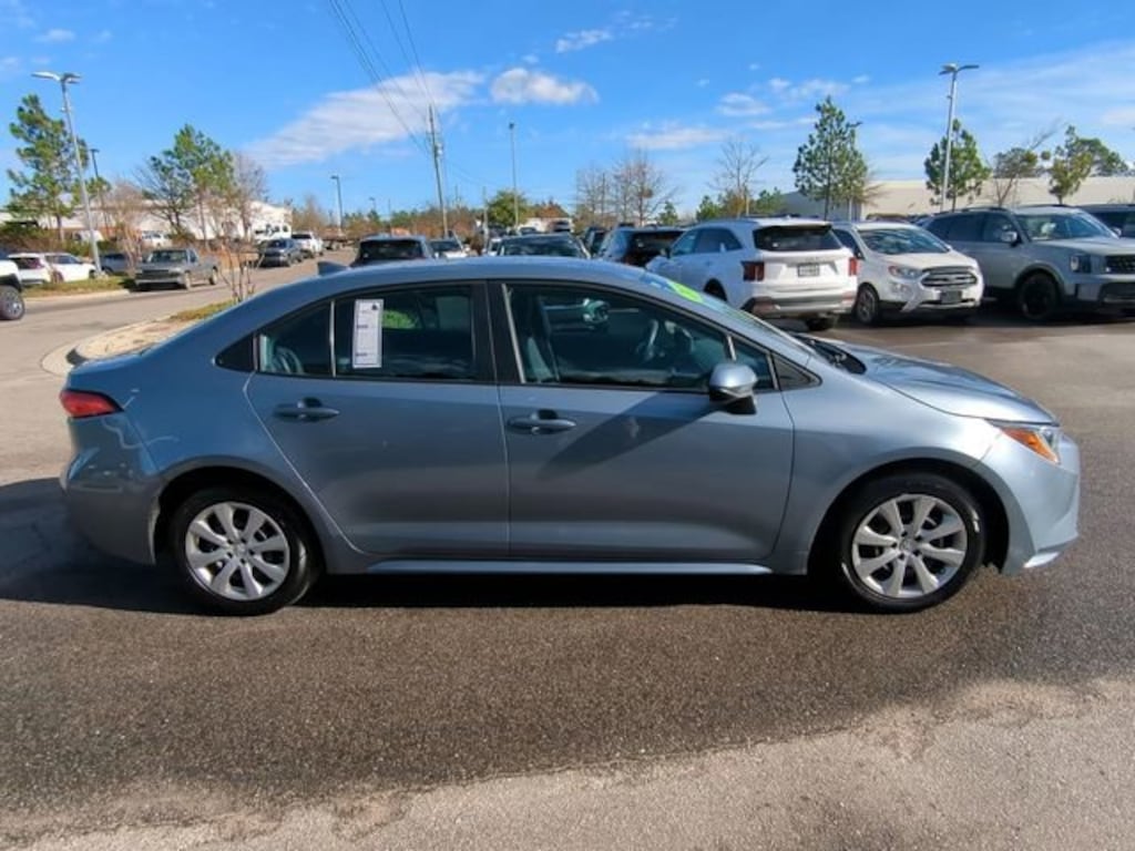 Used 2023 Toyota Corolla LE Sedan