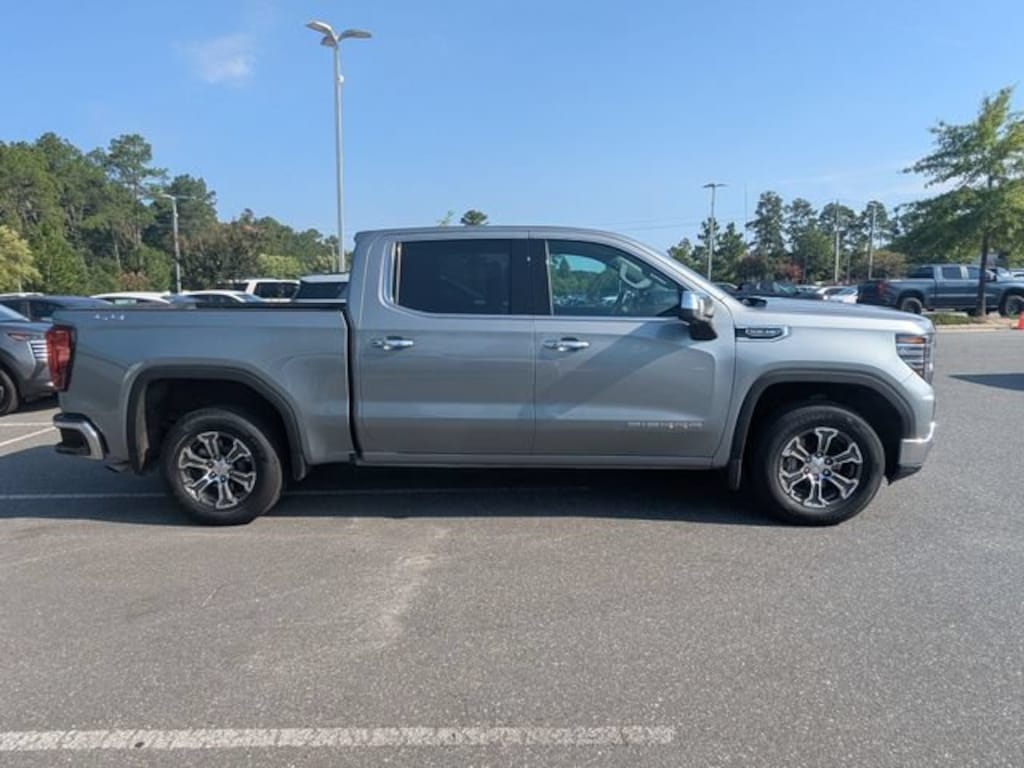 Used 2025 GMC Sierra 1500 SLT Truck Crew Cab