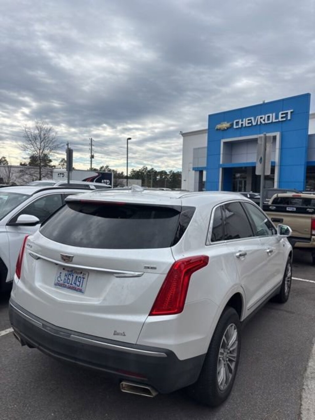 Used 2017 CADILLAC XT5 Luxury FWD SUV