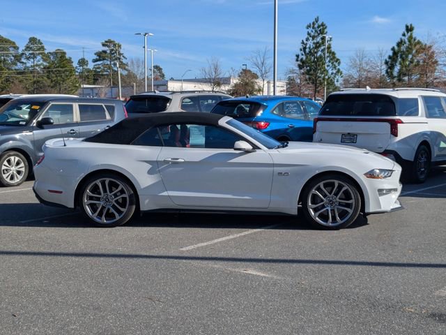 2022 Ford Mustang GT Premium photo 2
