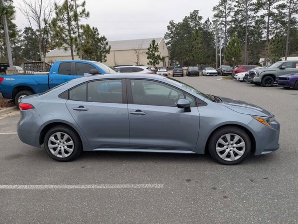Used 2023 Toyota Corolla LE