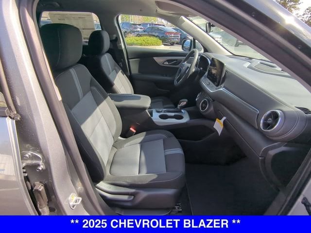 2025 Chevrolet Blazer 2LT - Photo 42