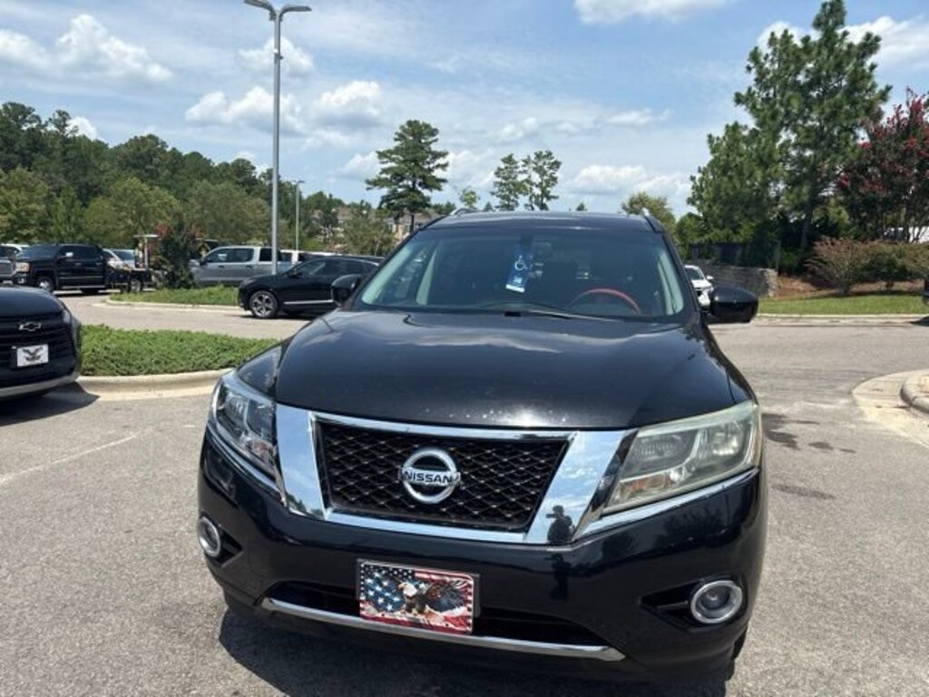 Used 2015 Nissan Pathfinder Platinum SUV