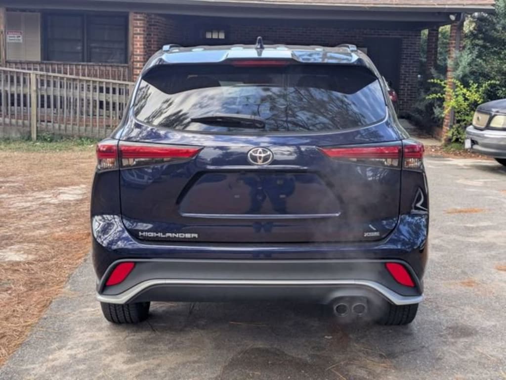Used 2022 Toyota Highlander XSE SUV