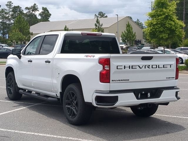 2025 Chevrolet Silverado 1500 Custom - Photo 9