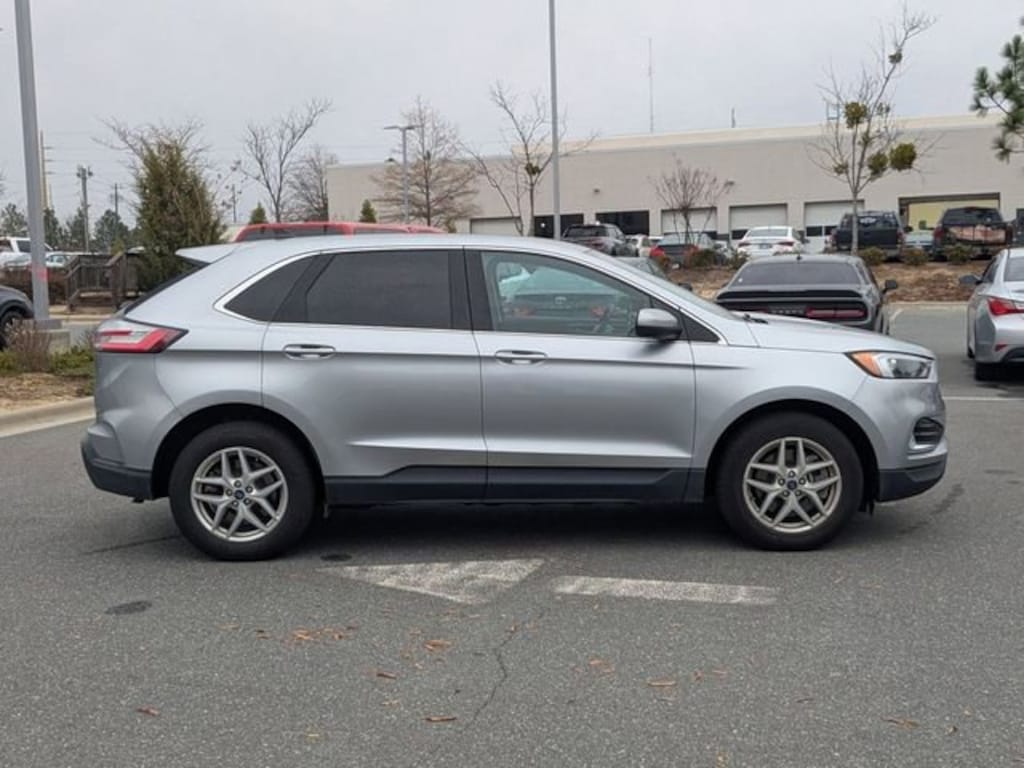 Used 2022 Ford Edge SEL