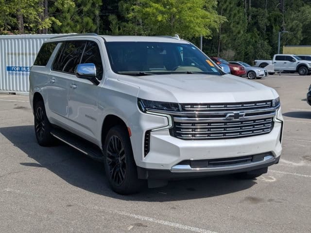 2021 Chevrolet Suburban 4WD 1500 Premier's photo