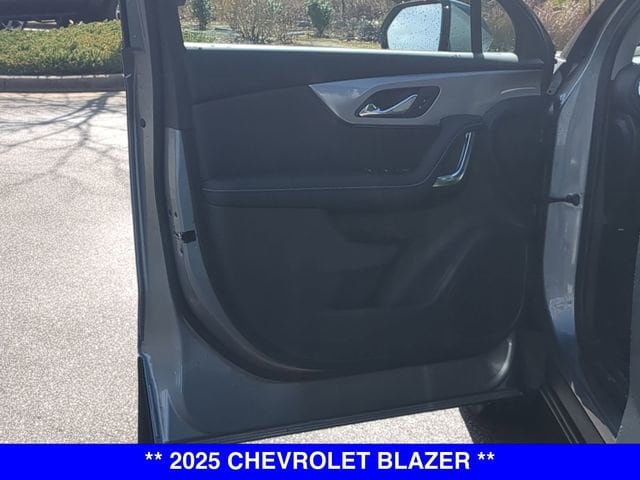 2025 Chevrolet Blazer 2LT - Photo 19