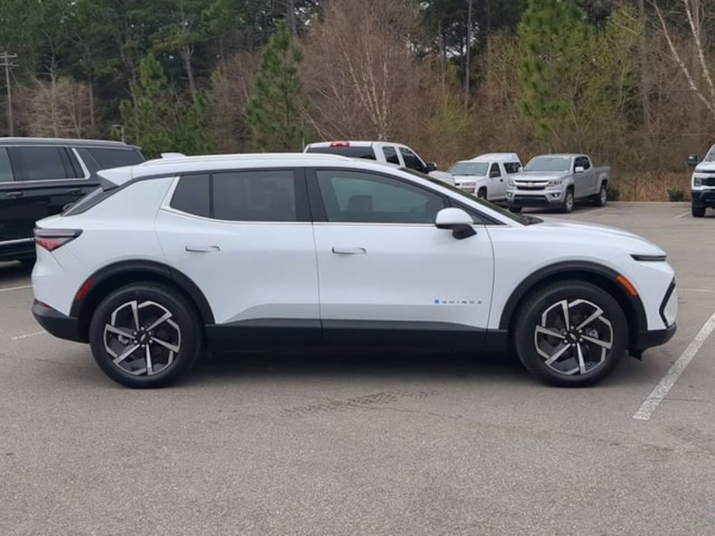 New 2026 Chevrolet Equinox EV LT SUV