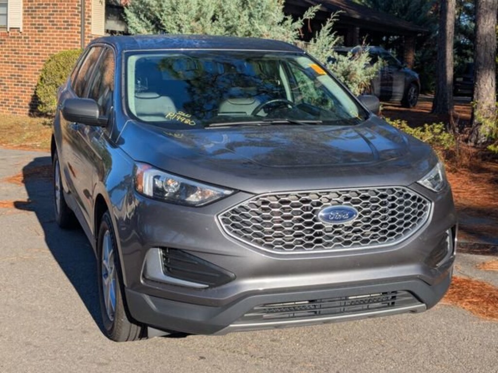 Used 2023 Ford Edge SEL