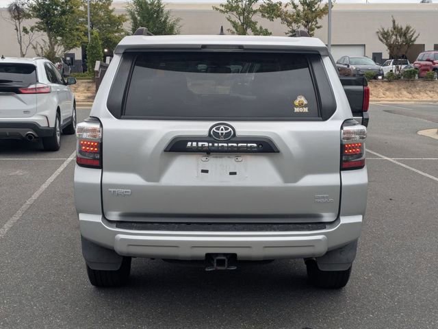 2019 Toyota 4Runner SR5 photo 3