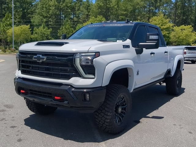 2026 Chevrolet Silverado 2500 HD LTZ - Photo 9