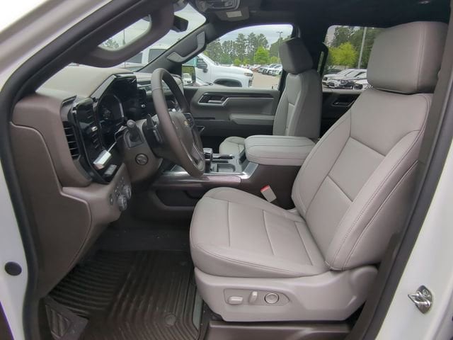 2026 Chevrolet Silverado 1500 LTZ - Photo 18
