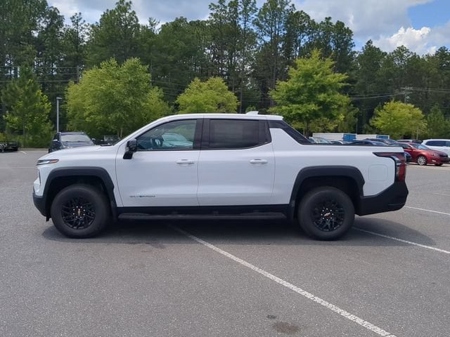 2025 Chevrolet Silverado EV LT - Photo 8