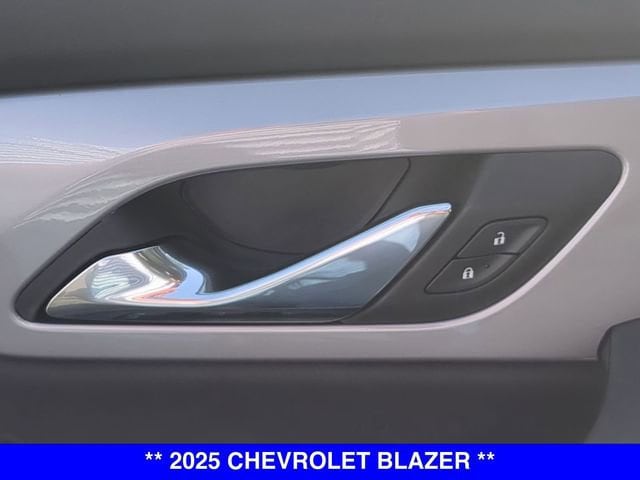 2025 Chevrolet Blazer 2LT - Photo 20