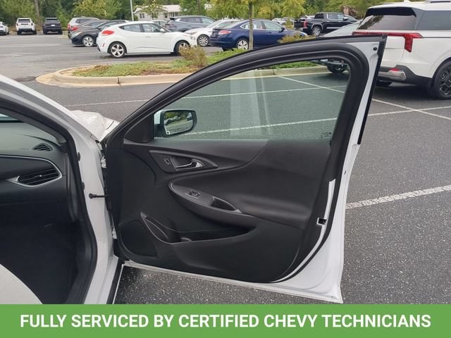 2025 Chevrolet Malibu 1LT - Photo 41