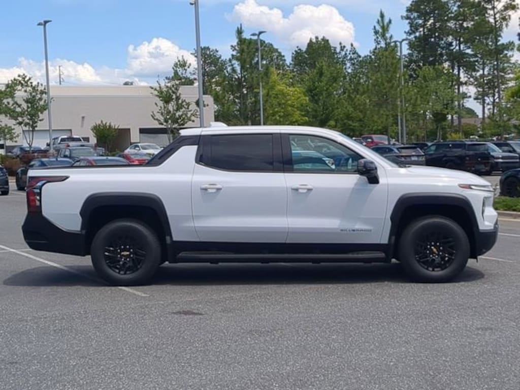 New 2025 Chevrolet Silverado EV LT - Extended Range Truck