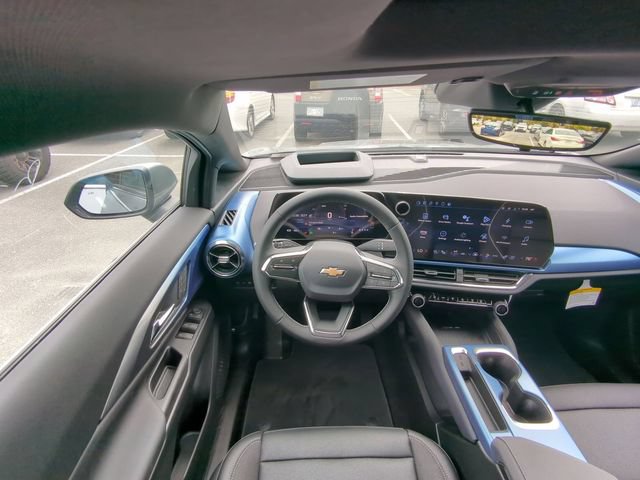 2025 Chevrolet Equinox EV LT - Photo 35