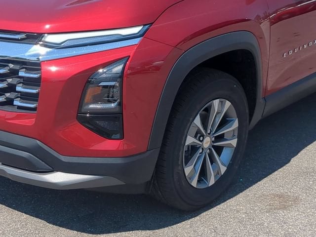 2027 Chevrolet Equinox LT - Photo 11