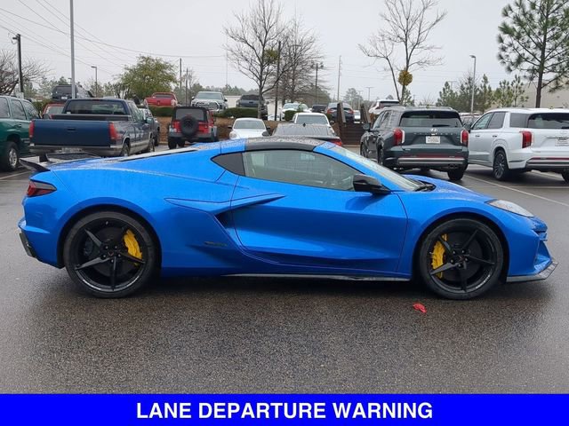 2025 Chevrolet Corvette E-Ray 2LZ photo 3