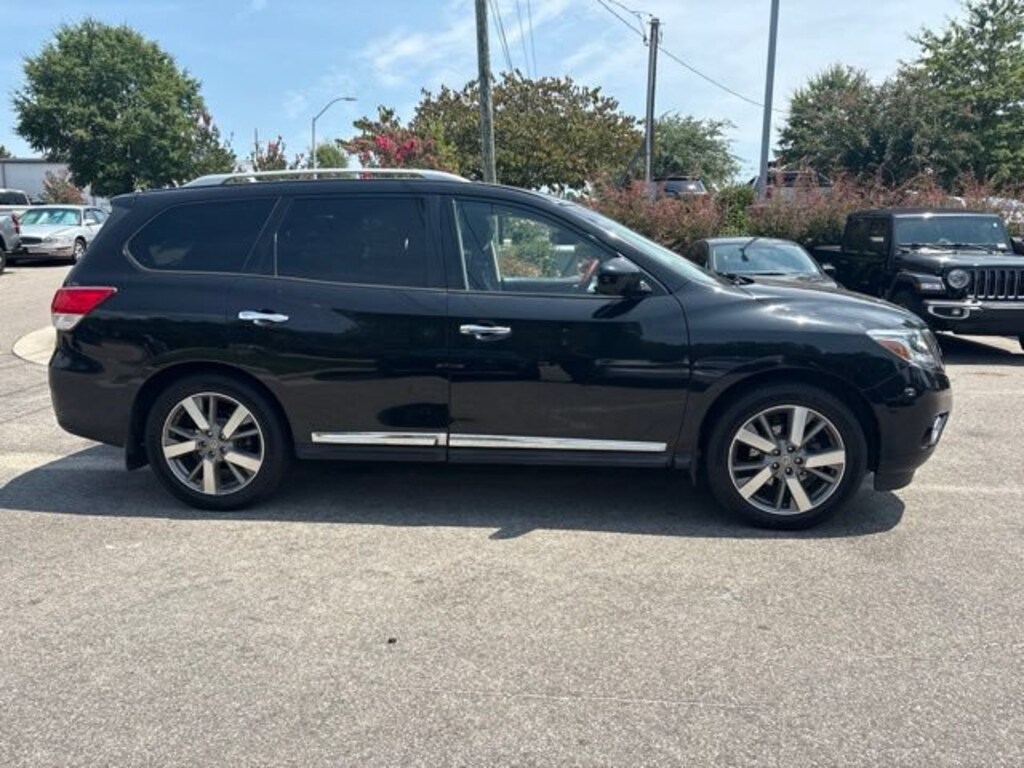 Used 2015 Nissan Pathfinder Platinum SUV