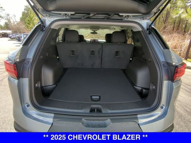 2025 Chevrolet Blazer 2LT - Photo 38