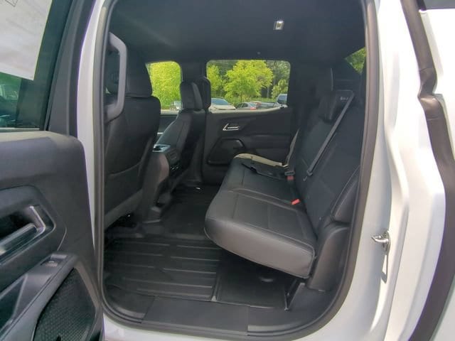 2025 Chevrolet Silverado EV LT - Photo 32