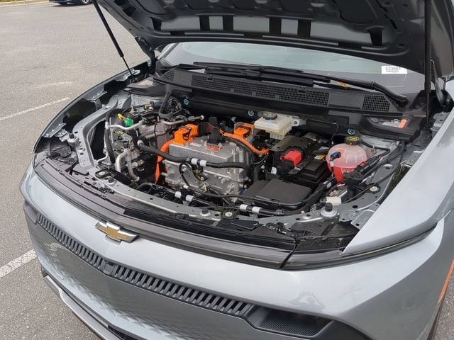 2025 Chevrolet Equinox EV LT - Photo 43