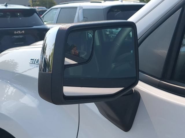 2026 Chevrolet Silverado 1500 LT - Photo 14