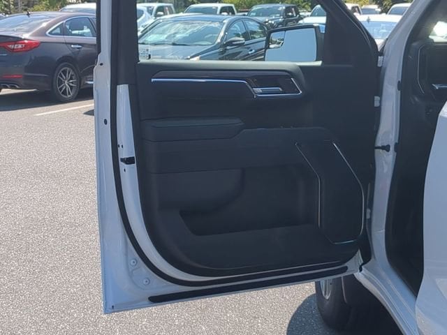 2025 Chevrolet Silverado 1500 LT - Photo 20