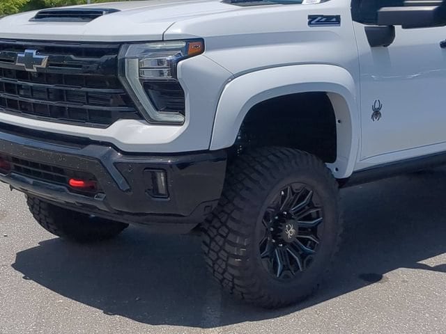 2026 Chevrolet Silverado 2500 HD LTZ - Photo 11