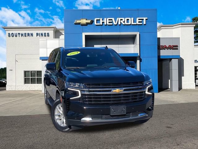 2024 Chevrolet Suburban LT's photo
