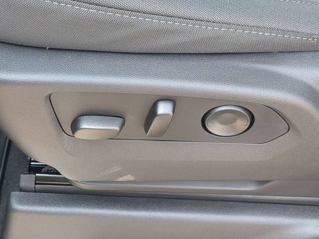 2026 Chevrolet Silverado 1500 LT - Photo 18
