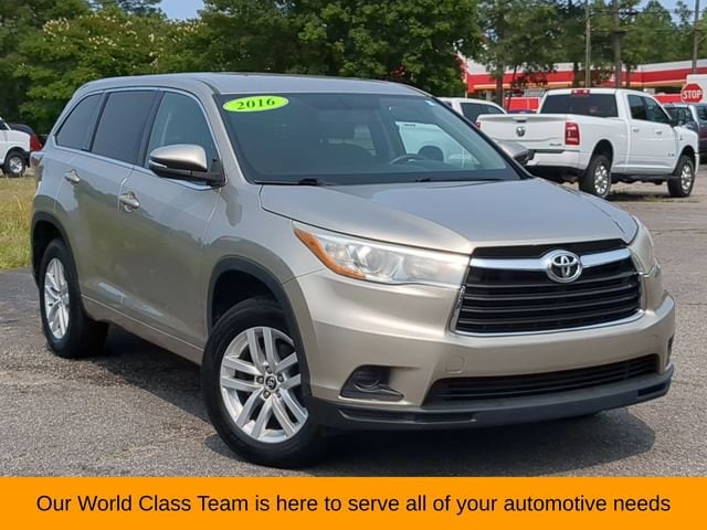 Used 2016 Toyota Highlander LE with VIN 5TDZKRFH6GS135607 for sale in Southern Pines, NC