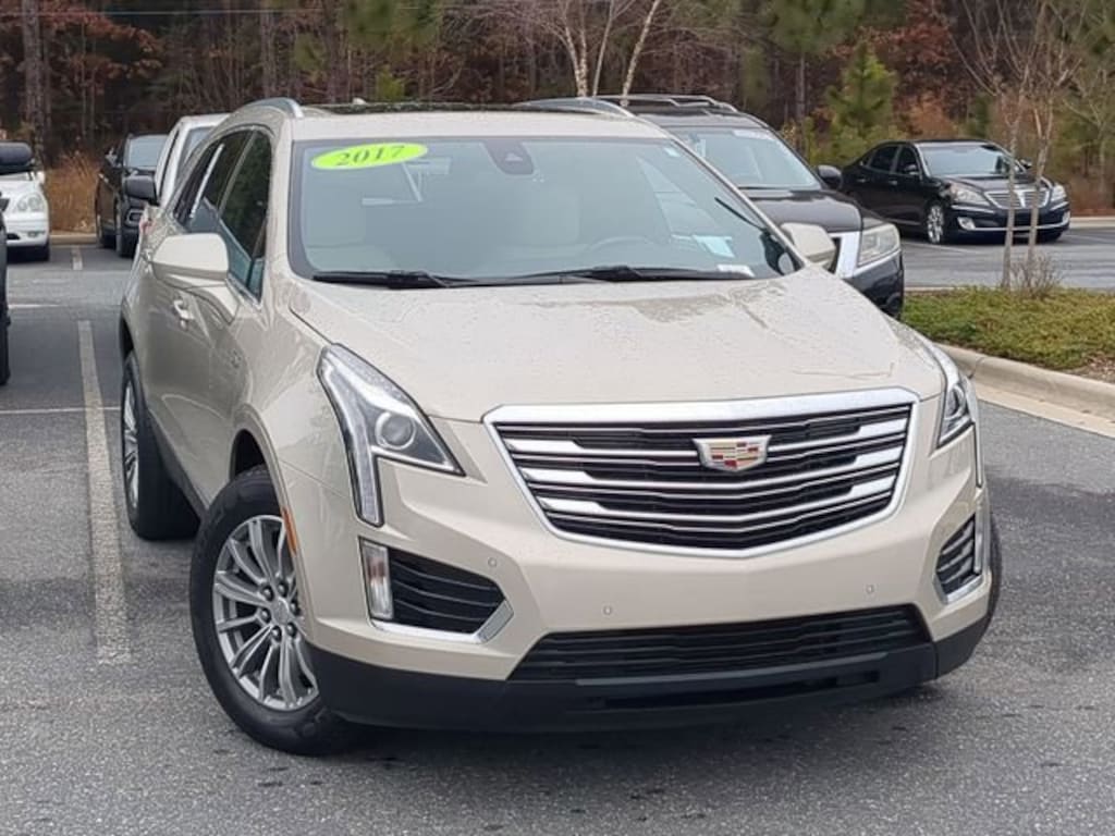 Used 2017 CADILLAC XT5 Luxury FWD SUV