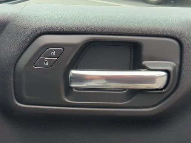 2025 Chevrolet Silverado 1500 Custom - Photo 41