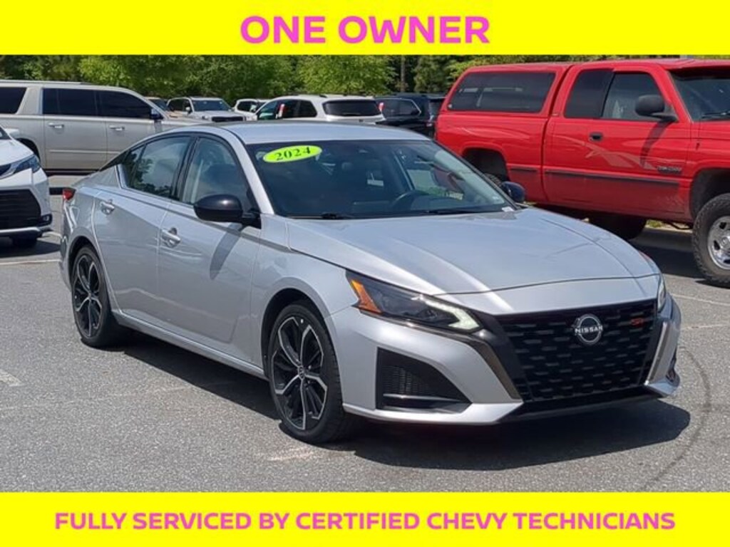 Used 2024 Nissan Altima 2.5 SR Sedan
