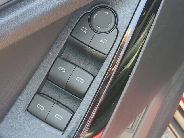 2027 Chevrolet Equinox LT - Photo 17