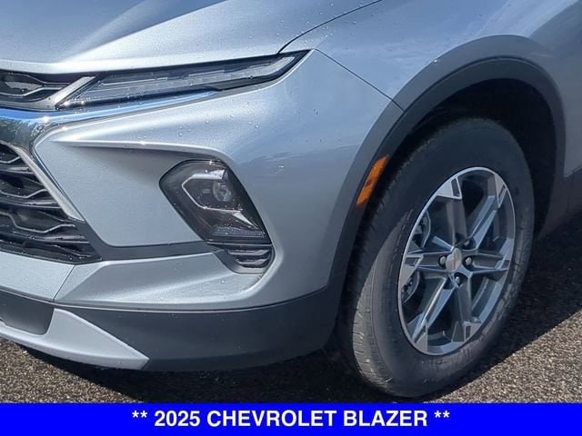 2025 Chevrolet Blazer 2LT - Photo 14