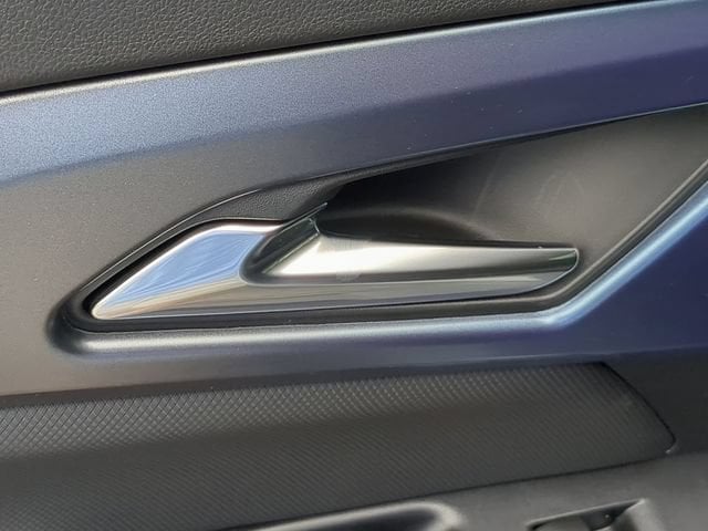2025 Chevrolet Equinox EV LT - Photo 32