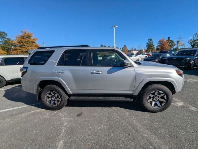 2024 Toyota 4Runner TRD Off-Road photo 2