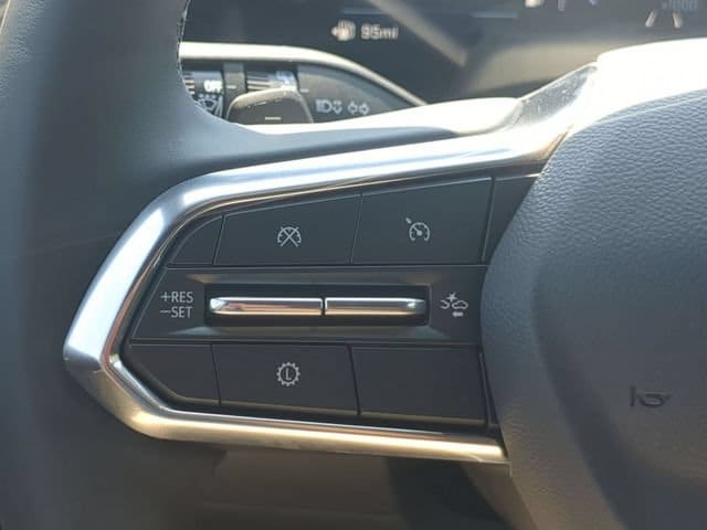 2027 Chevrolet Equinox LT - Photo 21